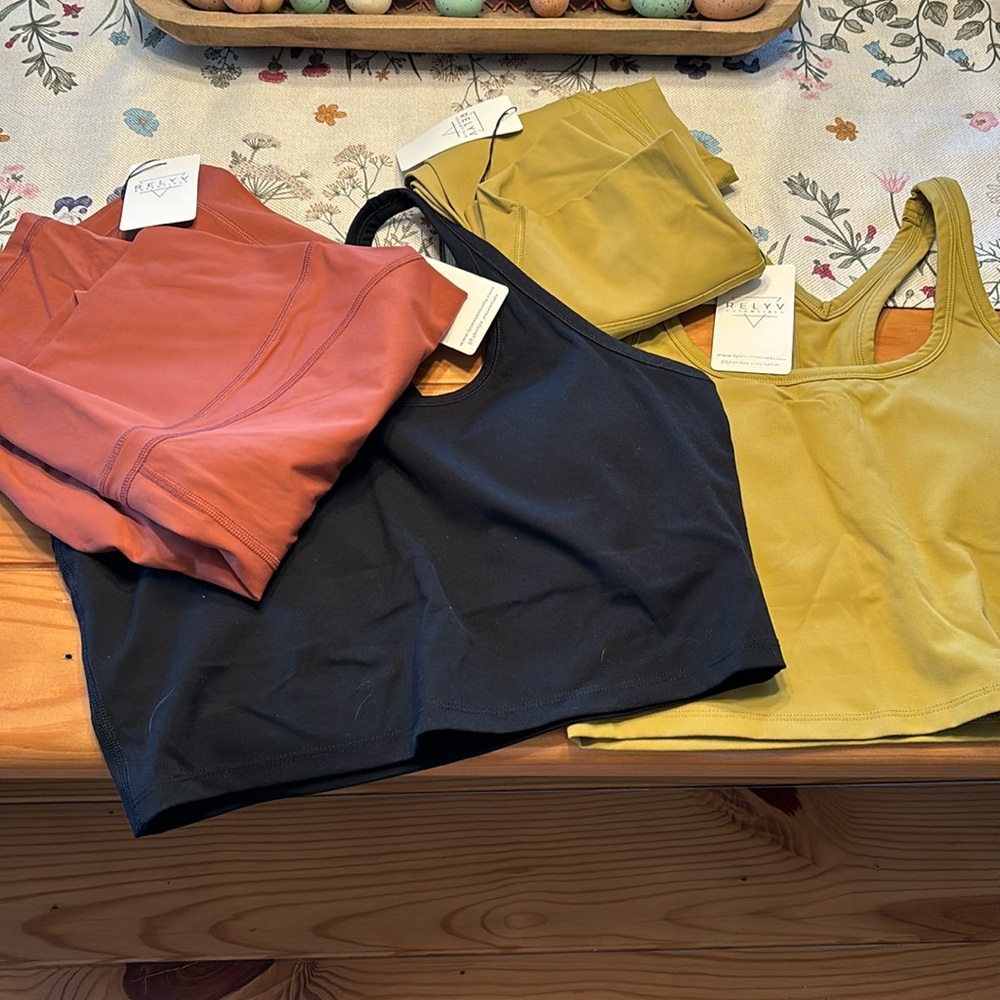 Set of 4 RelyvEssentials.  All NWT